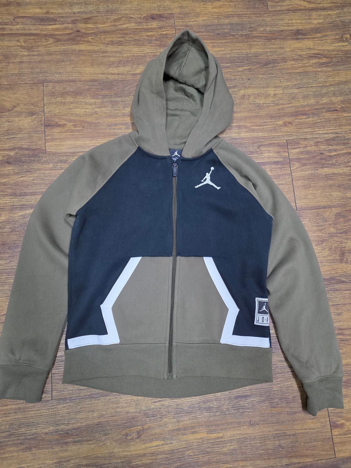 나이키조던 아동 후드집업 거의새거 상품이미지1