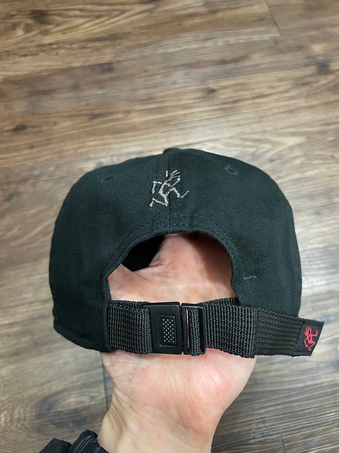 뉴에라 그라미치 레터링 볼캡 스트랩백 블랙 상품이미지4