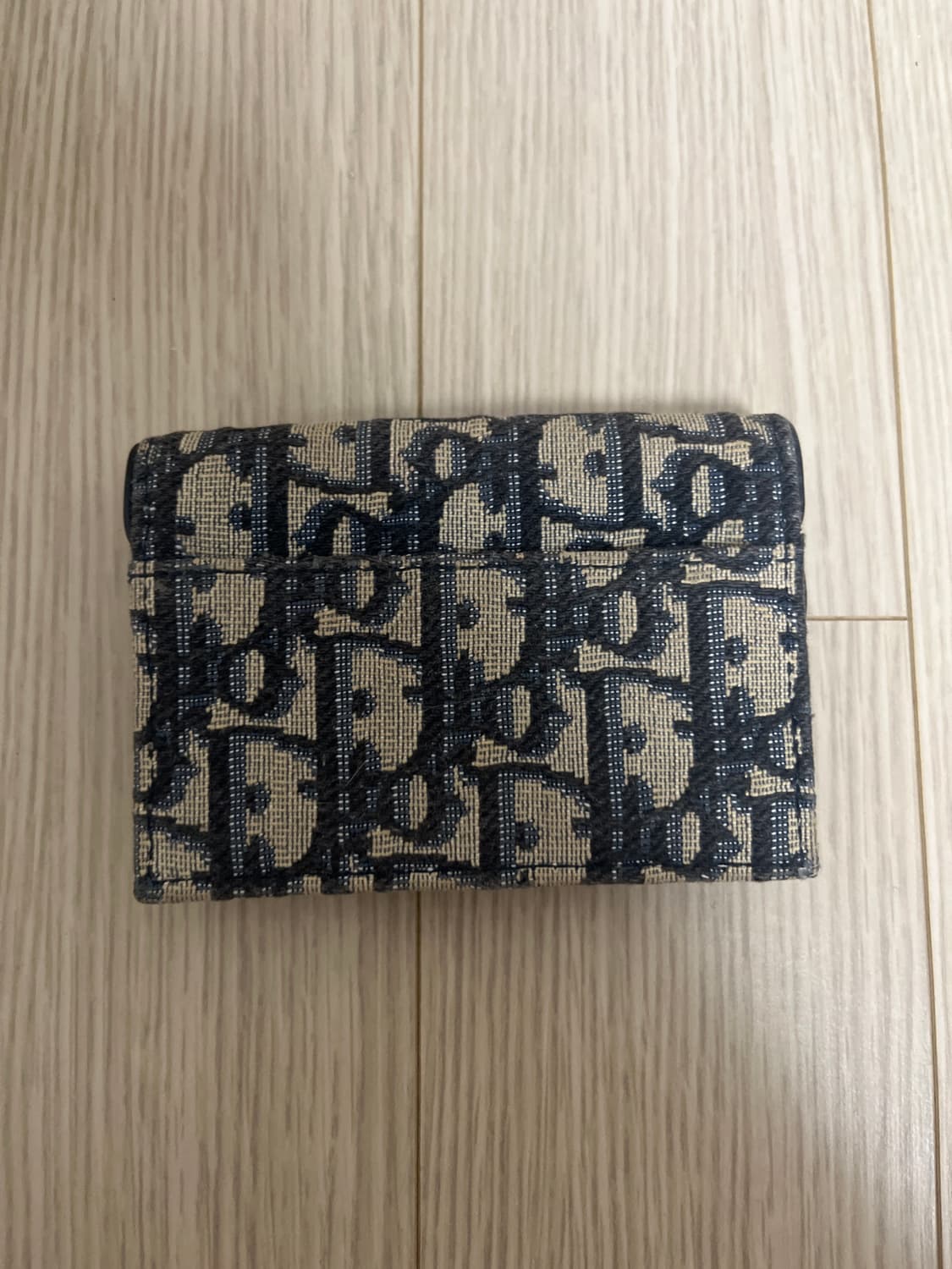 디올 지갑 상품이미지2