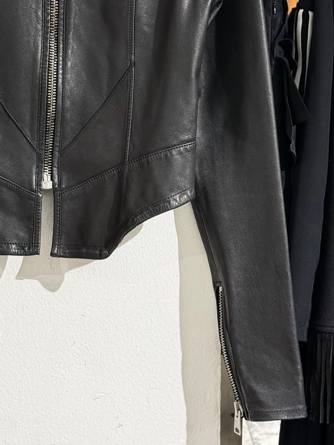 올세인츠 블랙 쉽스킨 레더 자켓 상품이미지5