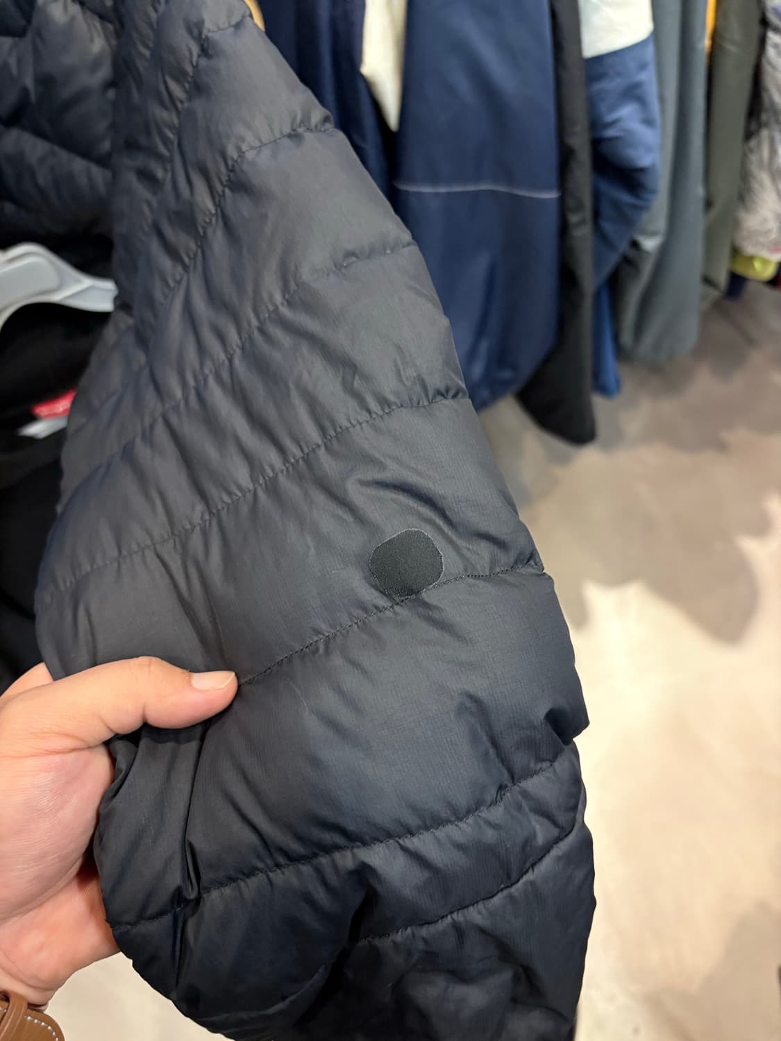 [M] ARCTERYX 아크테릭스 경량 패딩 상품이미지7