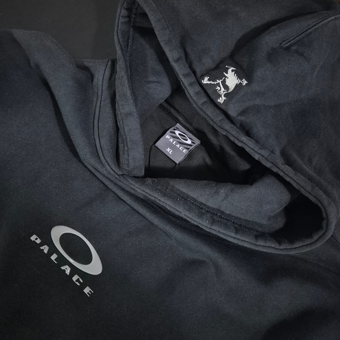 오클리 X 팔라스 블랙 후드티 XL사이즈 상품이미지2