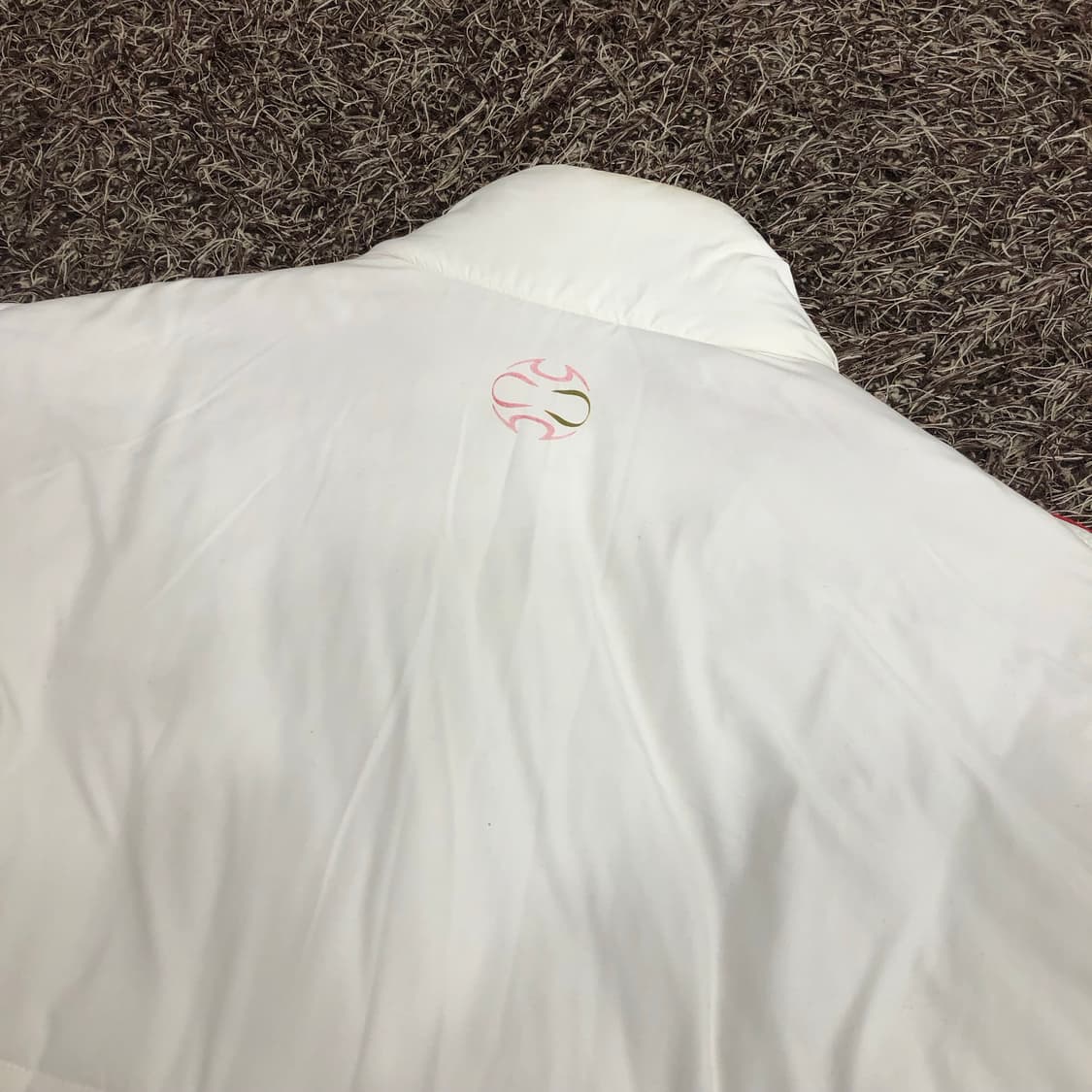 아디다스 리버풀 팀가이스트 화이트 패딩 자켓 상품이미지7