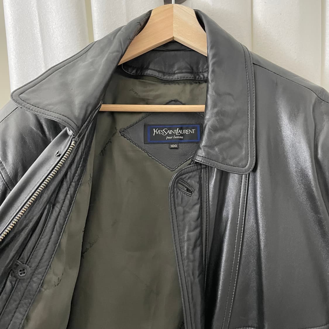 입생로랑 쉽 스킨 양가죽 봄버자켓 상품이미지4