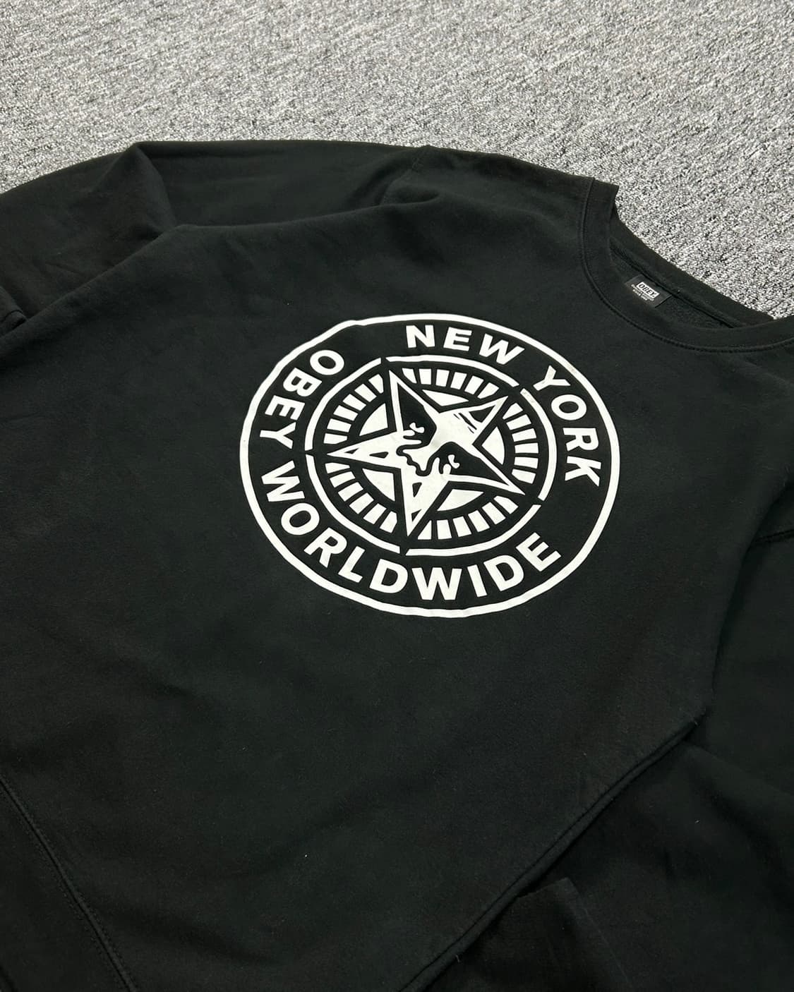 오베이 월드와이드 맨투맨 상품이미지3