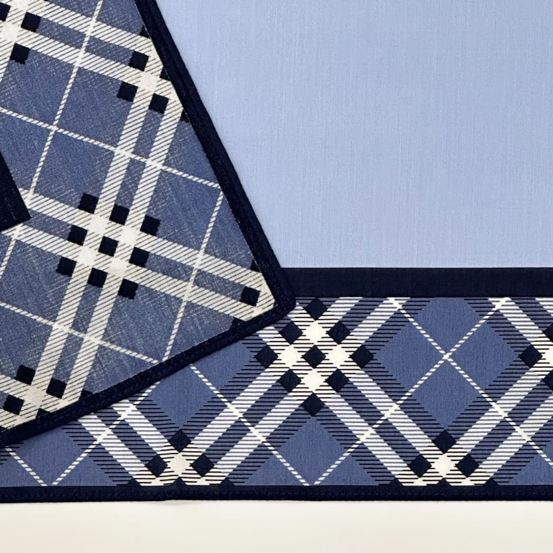 (새상품) burberry/ 버버리 쁘띠스카프 손수건 상품이미지4