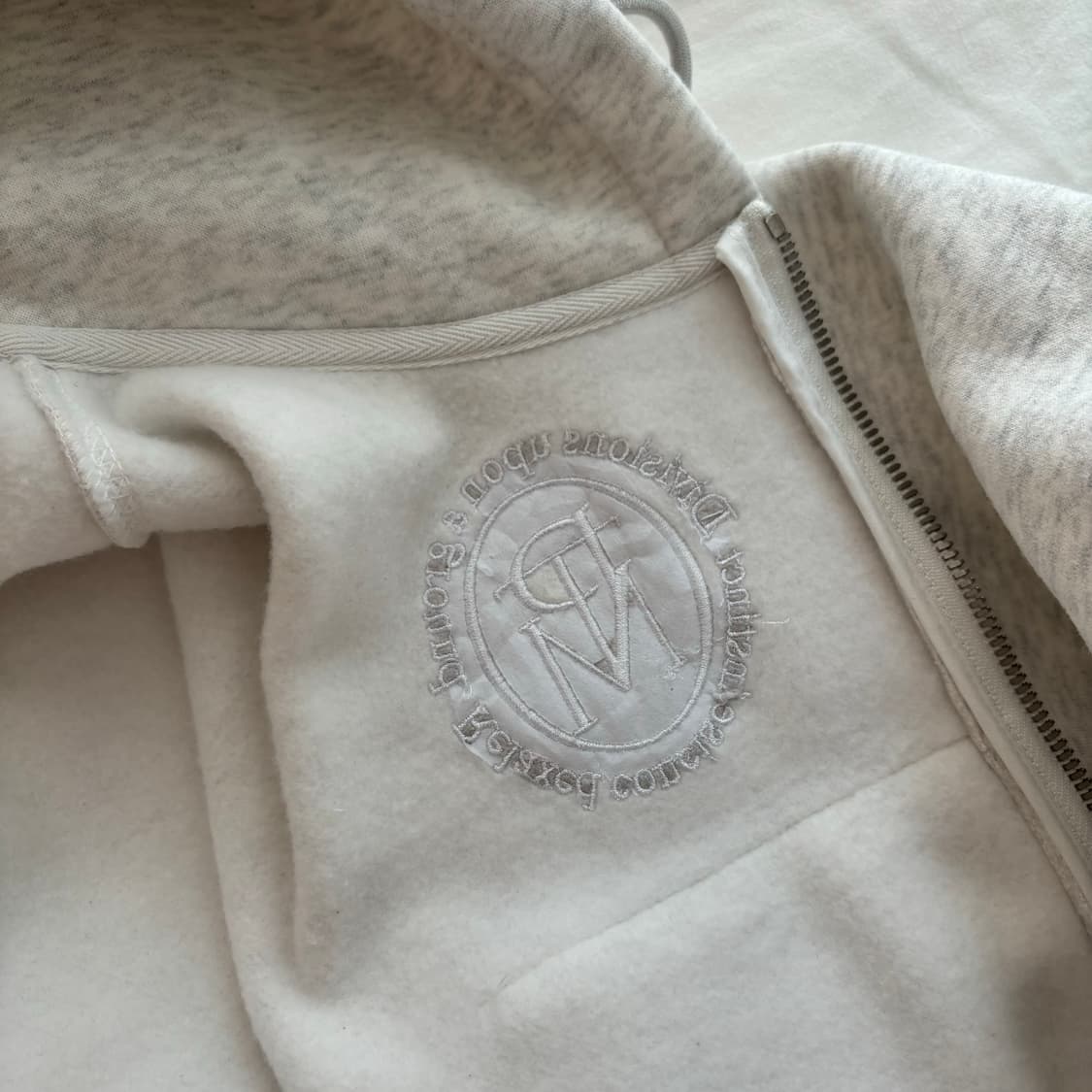 파르티멘토 우먼 기모 크롭 후드집업 멜란지 1회 착용 거의 새 옷 상품이미지7