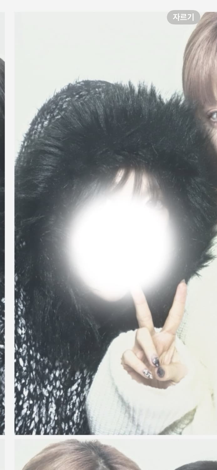     Black & White Fuzzy Knit Jacket 상품이미지4