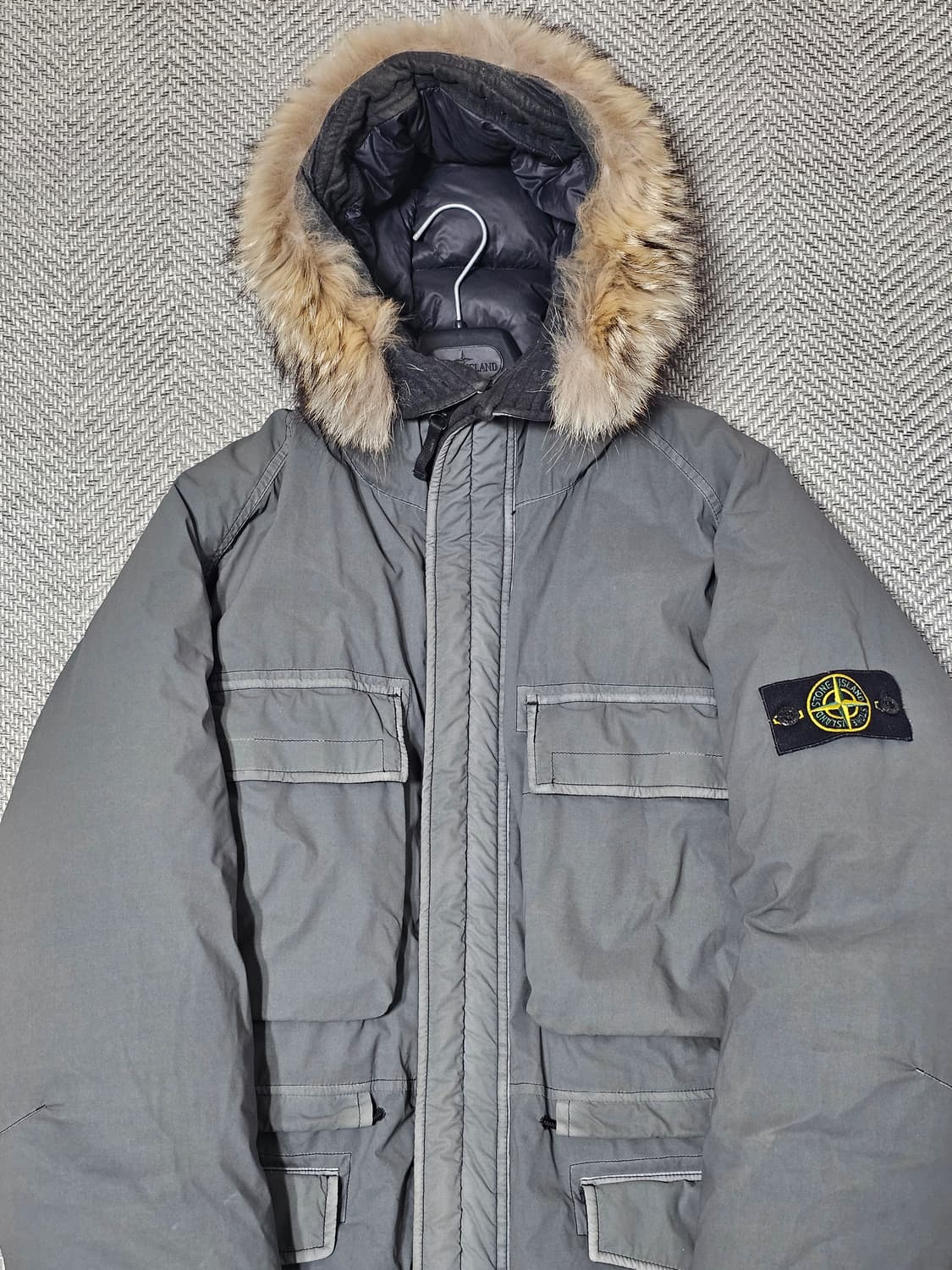 스톤아일랜드 MUSSOLA GOMMATA VELOUR DOWN-TC 패딩 상품이미지4