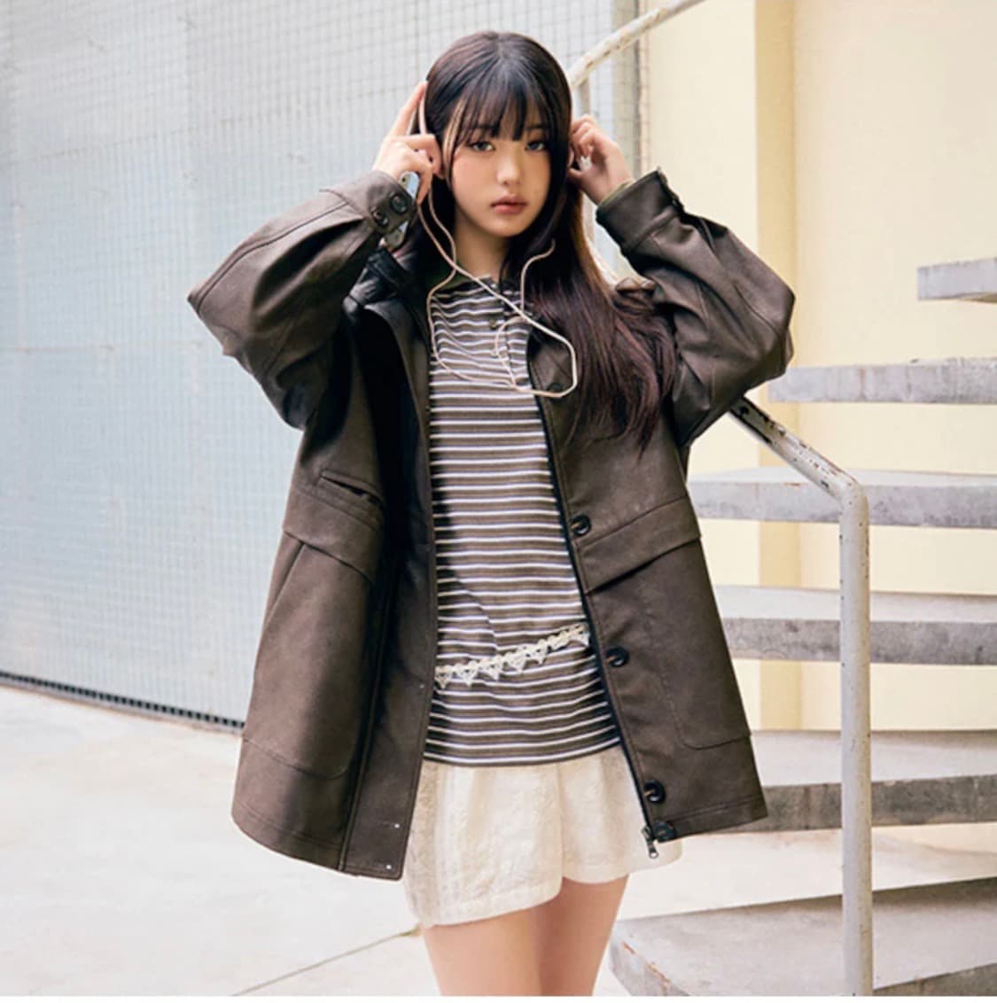 로라로라 레더 저켓 장원영 착용 상품이미지2