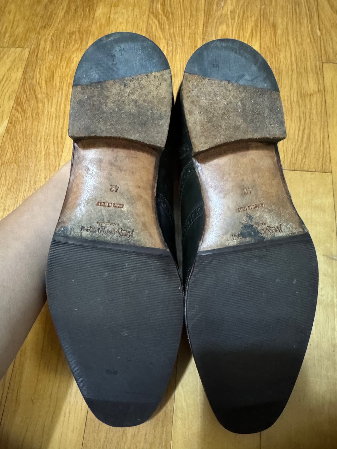 YSL 생로랑 남성 윙팁 로퍼 팝니다 상품이미지4