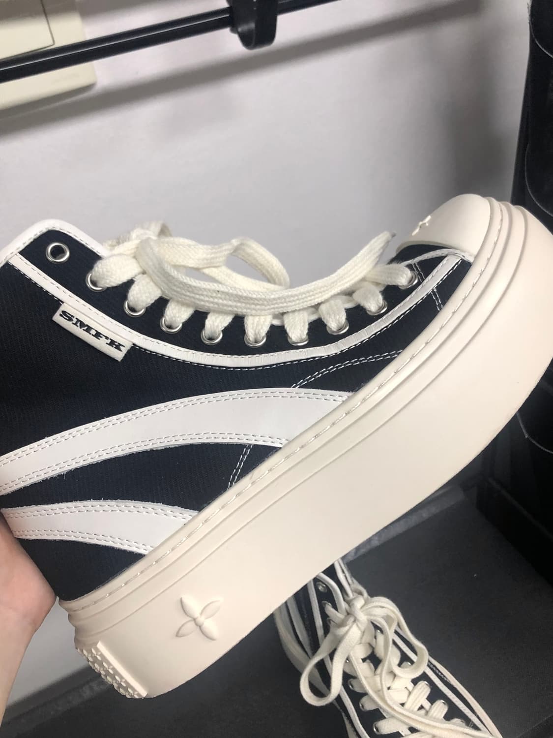 [240] SMFK 레트로 컬리지 하이탑 보드 슈즈 블랙 상품이미지8