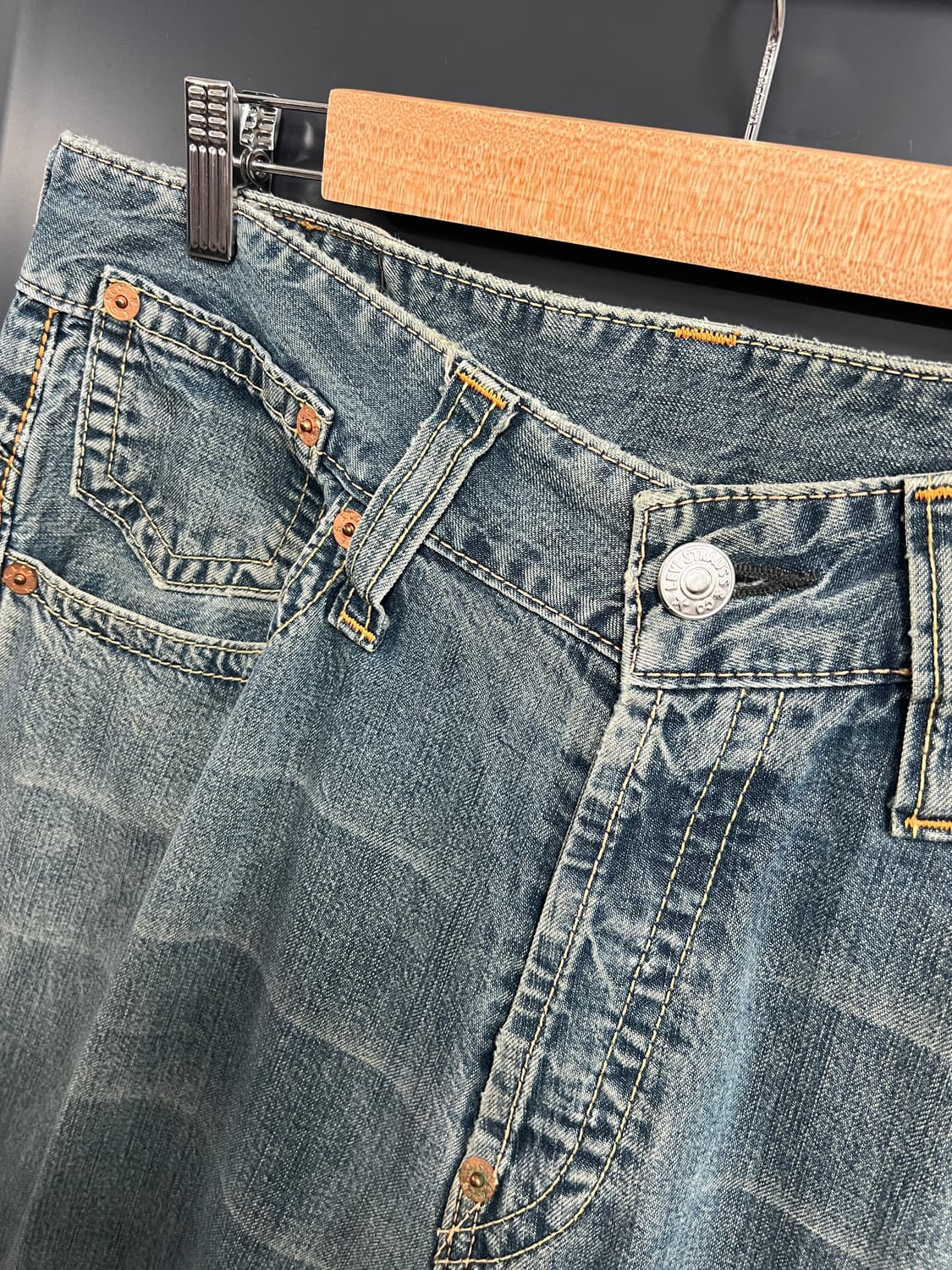 Levis 1902 리바이스 빈티지 워싱 와이드핏 데님 팬츠 상품이미지5