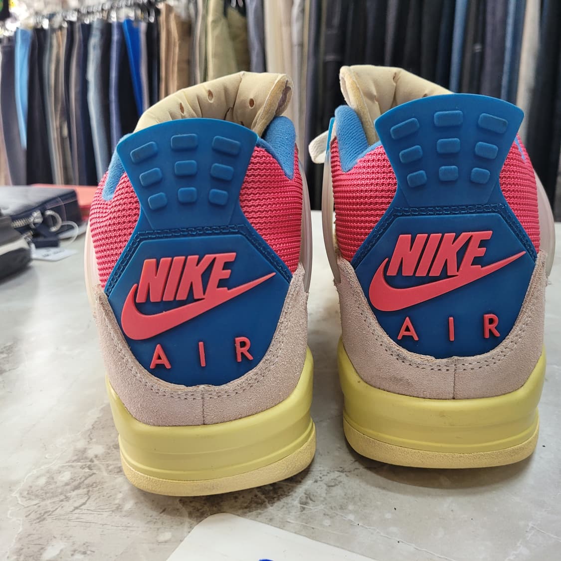Nike 나이키 에어 조던 4 레트로 SP 유니온 구아바 아이스 상품이미지2