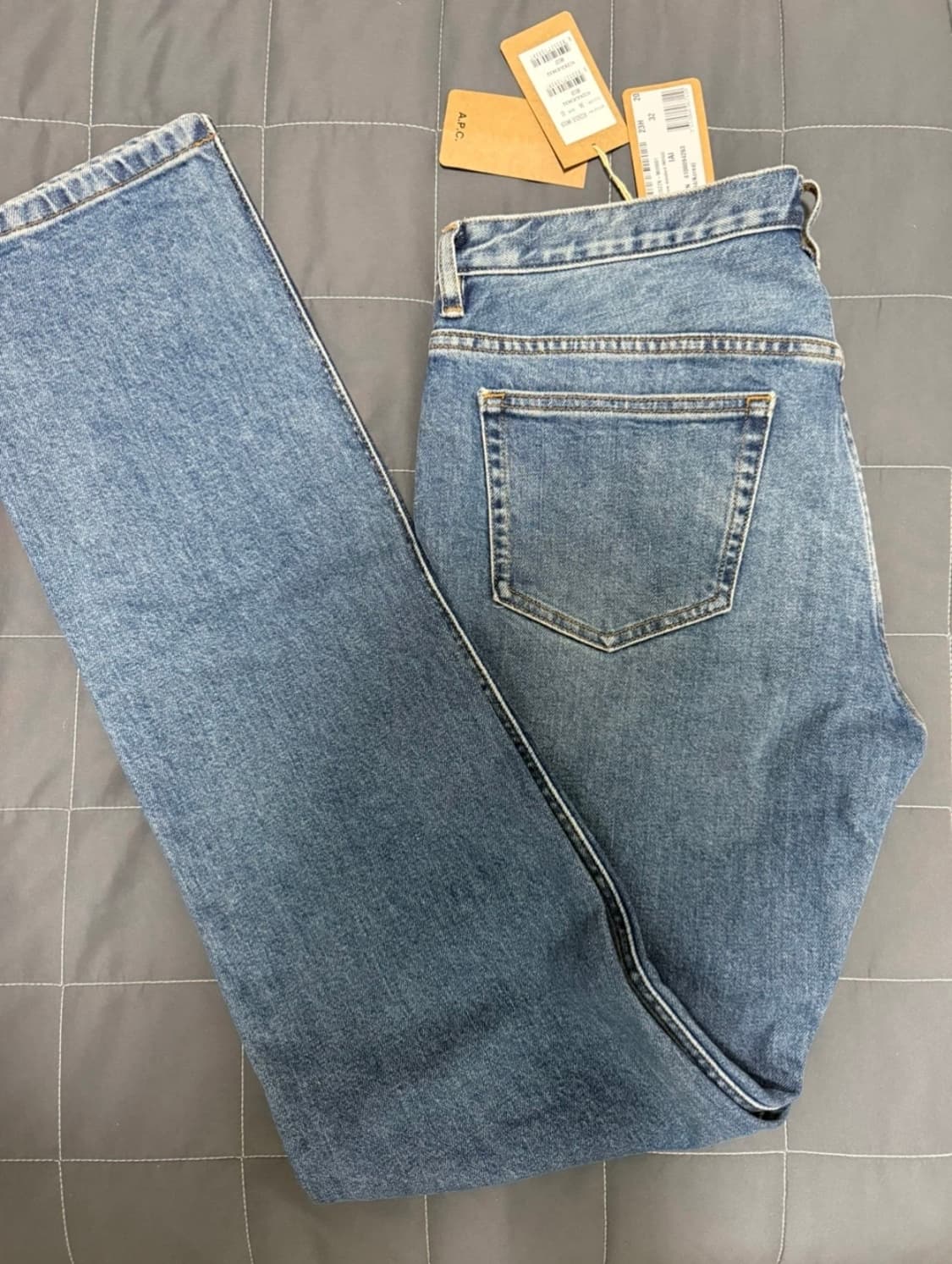 (새상품) A.P.C 뉴 스탠다드 중청 32 판매합니다. 상품이미지1