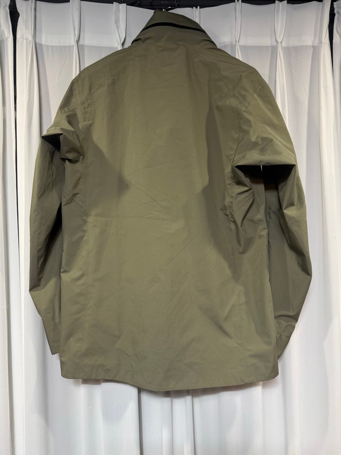 아크테릭스 Veilance 베일런스 필드 자켓 LT 카키 상품이미지2