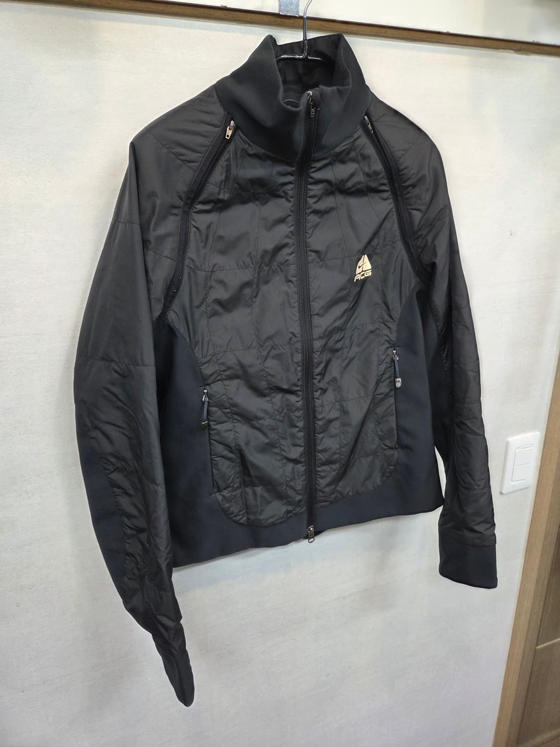 나이키 acg 올드스쿨 여성 조끼겸용 방풍 경량패딩 자켓 m 상품이미지9