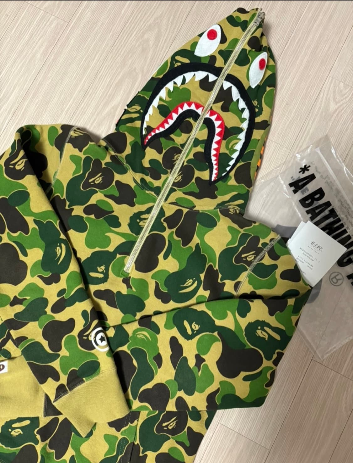 베이프 샤크 후드 반집업 SSS급 상품이미지2