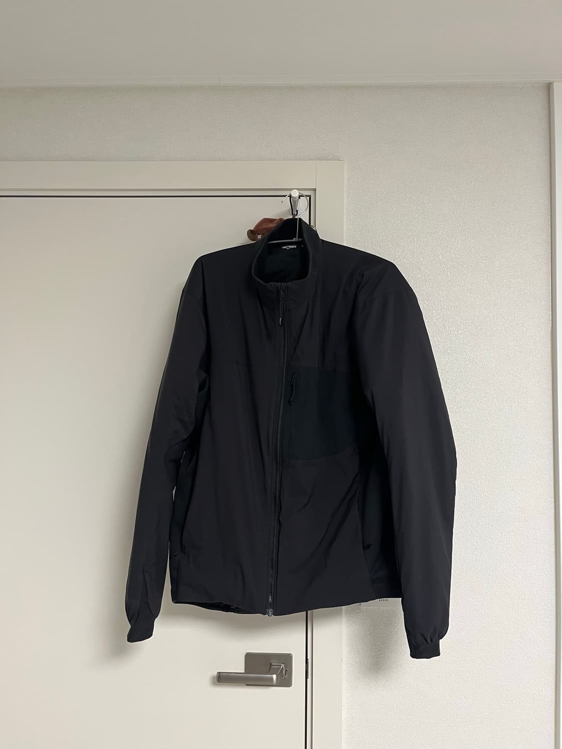 아크테릭스 리프 아톰 논후디 블랙 m 상품이미지1