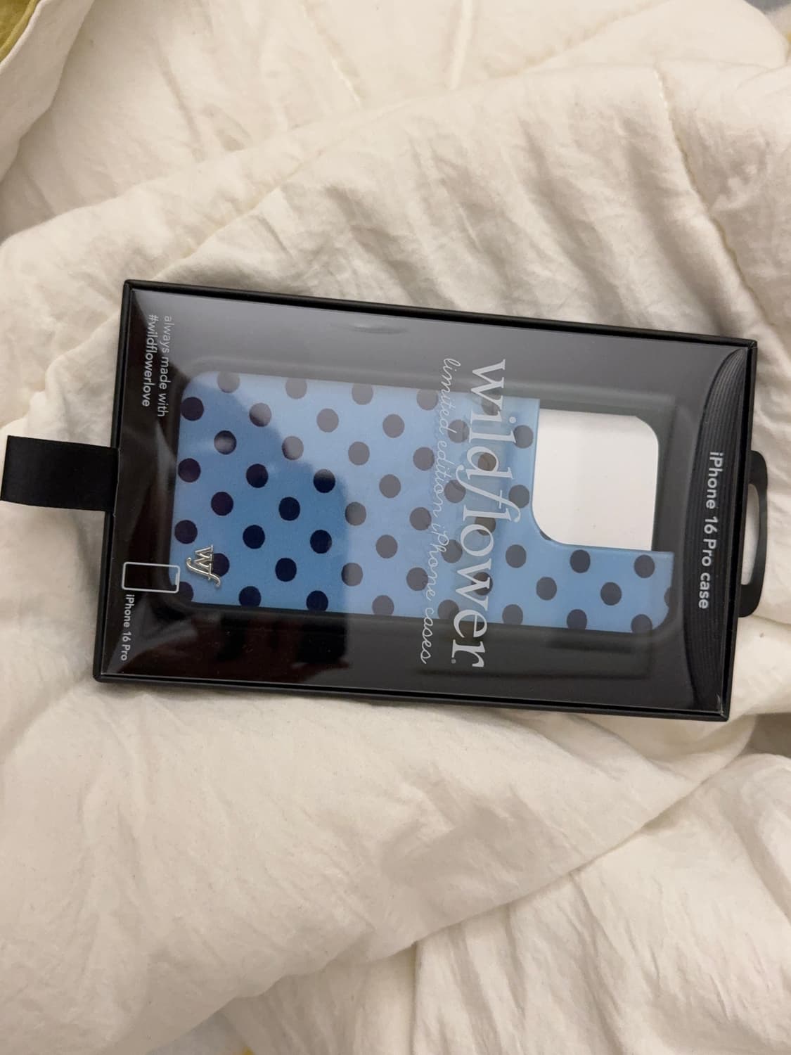 와일드플라워 16pro 폴카닷 case 상품이미지1