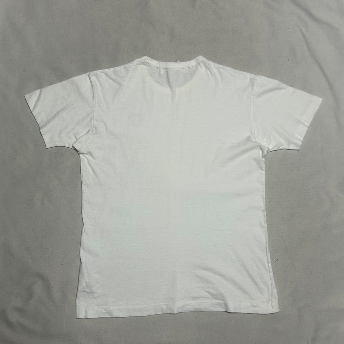 L 꼼데가르송 레드하트와펜 화이트 반팔티 상품이미지3