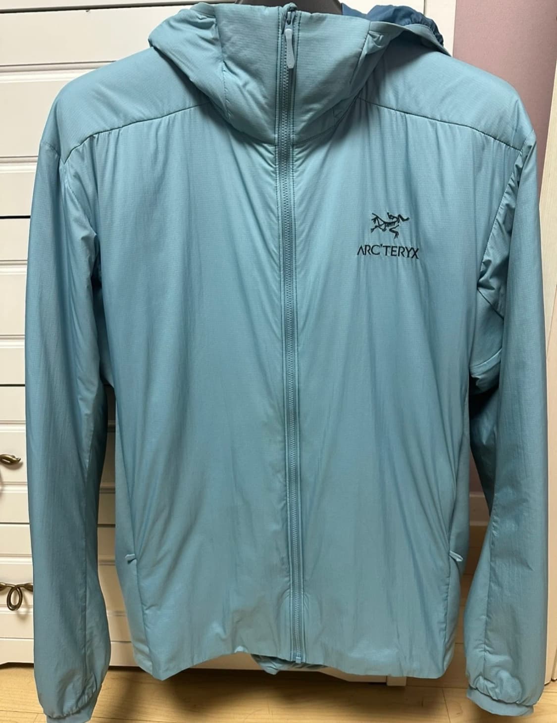 아크테릭스 아톰 LT 후디 솔라스 L 상품이미지1