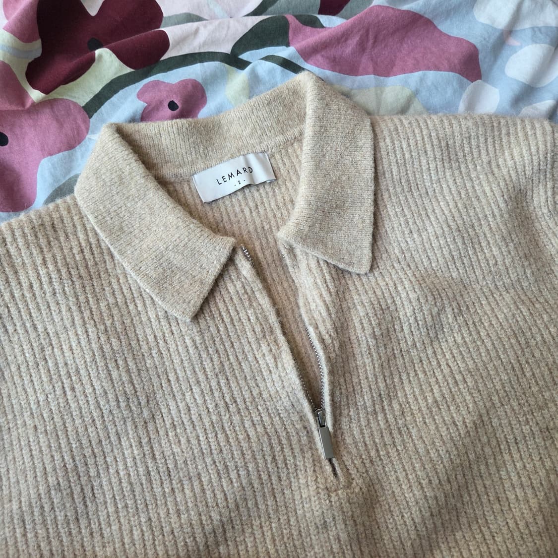 르마드 울 세미오버 반집업 니트-오트밀 (2) 상품이미지2