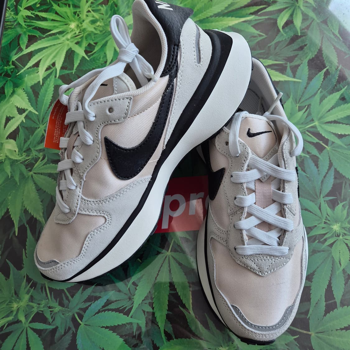 (세일)(새상품) 나이키 피닉스 와플 FD2196 상품이미지3