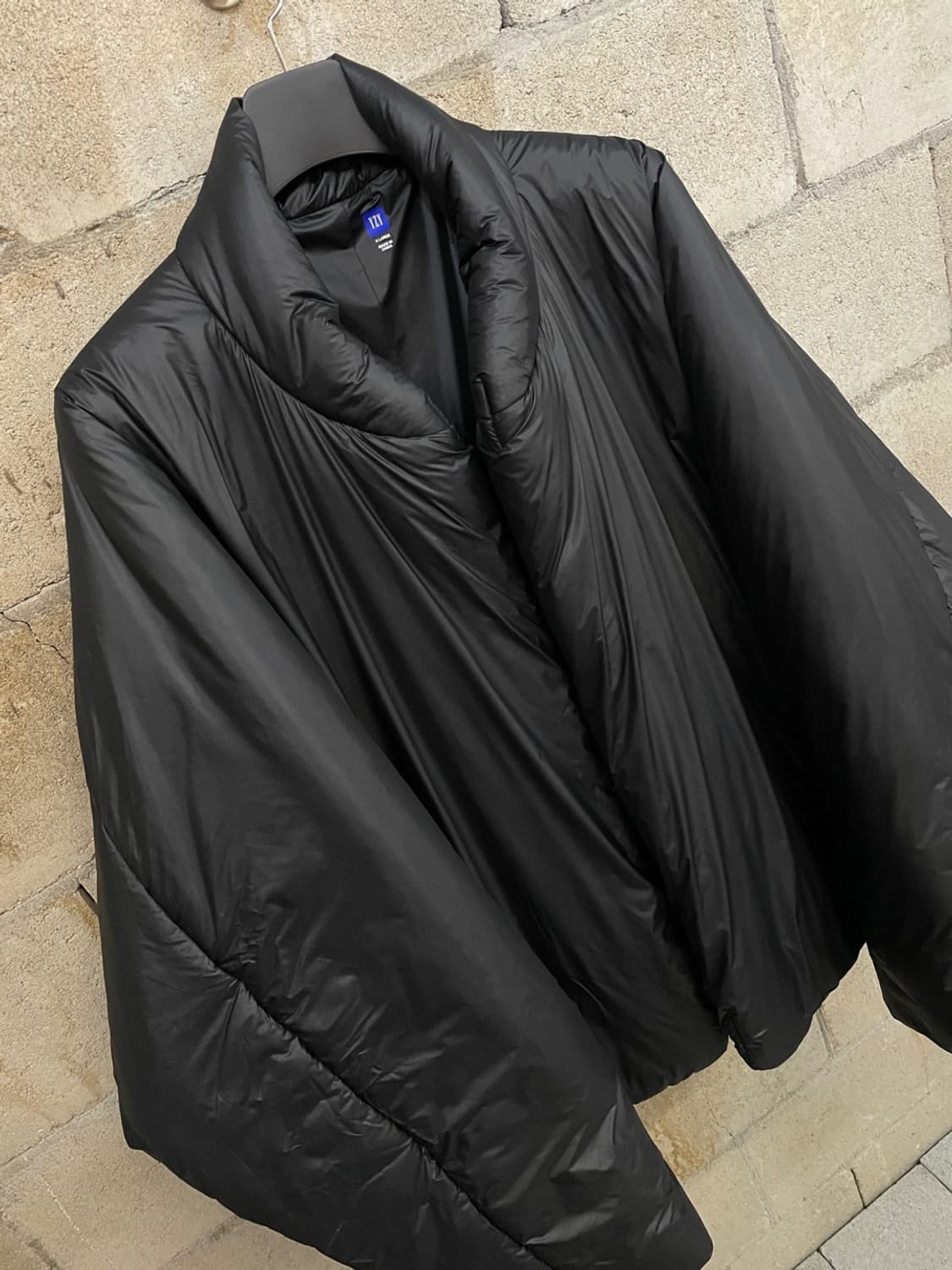 이지 갭 발렌시아가 라운드 패딩 자켓 상품이미지3