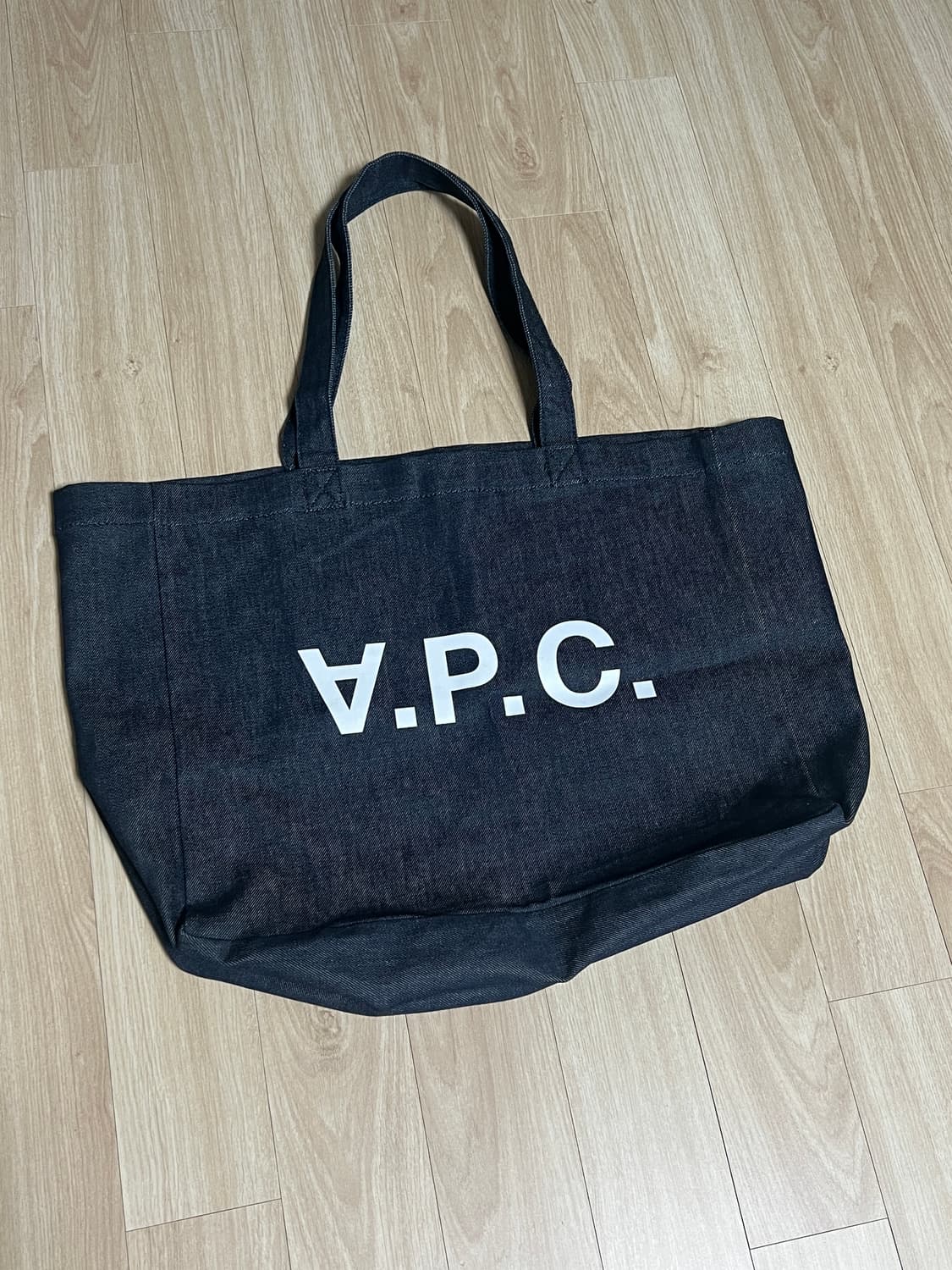 아페쎄 다니엘라 토트백 판매합니다 상품이미지1