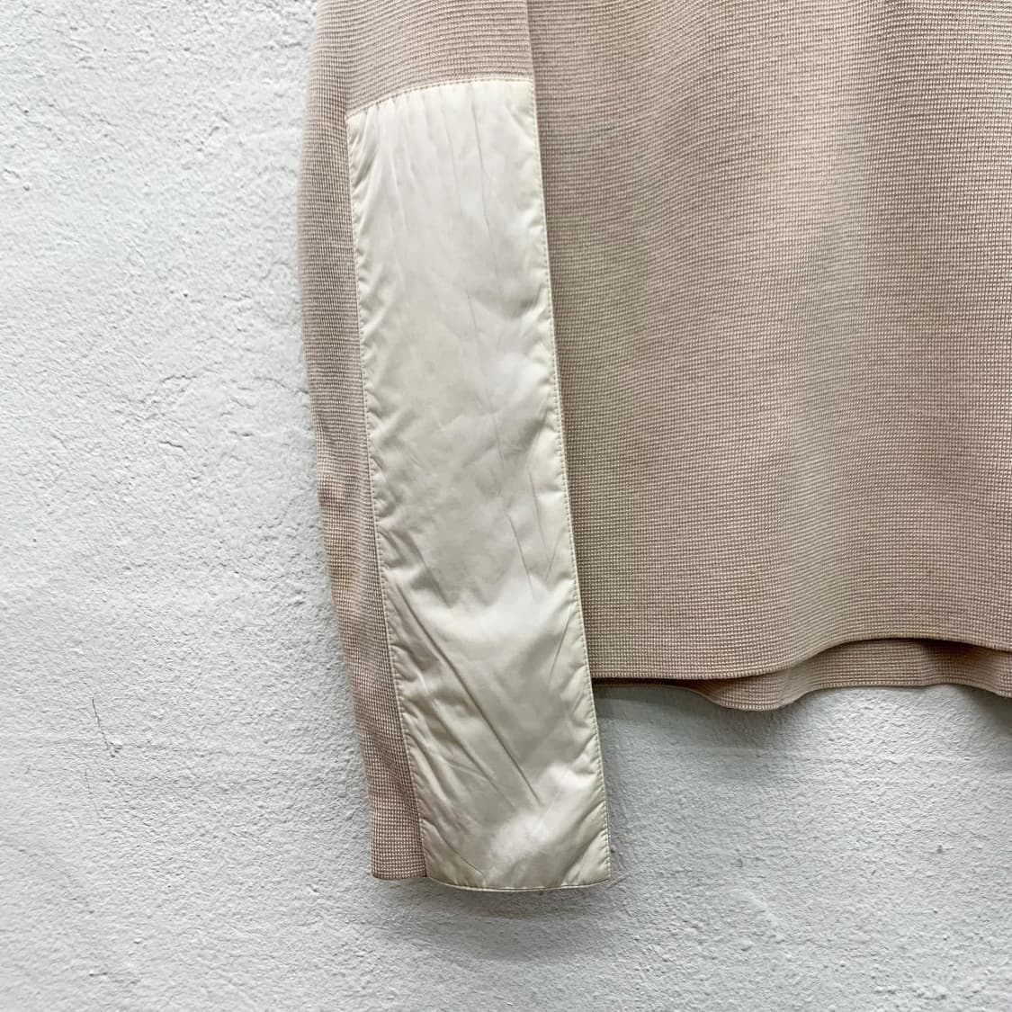 프라다 베이지 나일론 패치 디테일 하프집업 니트  상품이미지5