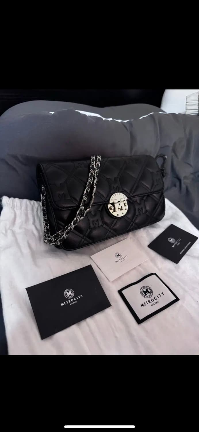 새상품급/풀구성) 메트로시티 체인 크로스백 상품이미지4