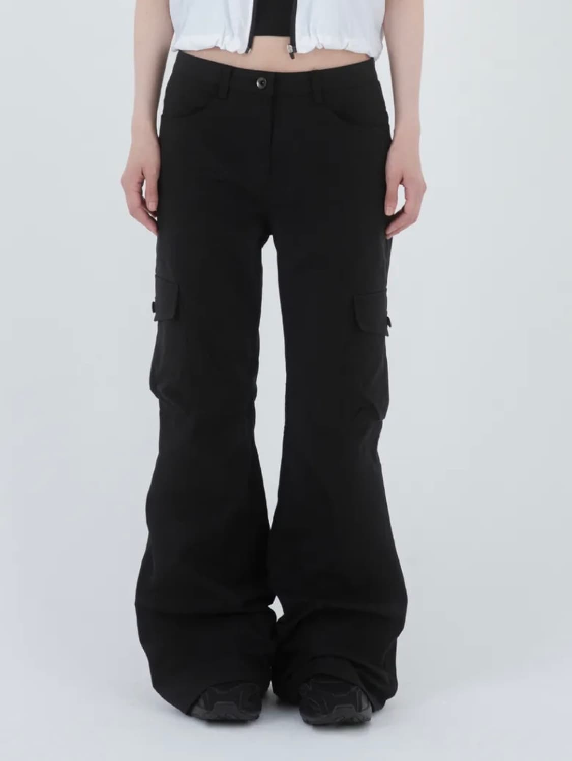 미세키서울 Pocket cargo bootscut pants BLACK 상품이미지1