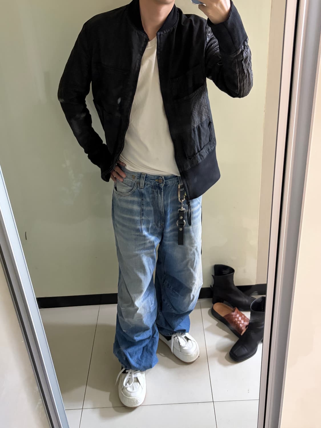 (변우석 바지) R13 글렌 아티큘레이티드 니 데님 팬츠 상품이미지2