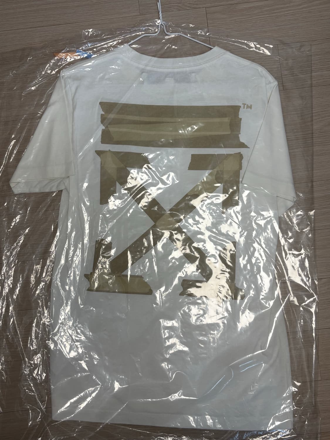오프화이트 남성 반팔 티셔츠 S 상품이미지1
