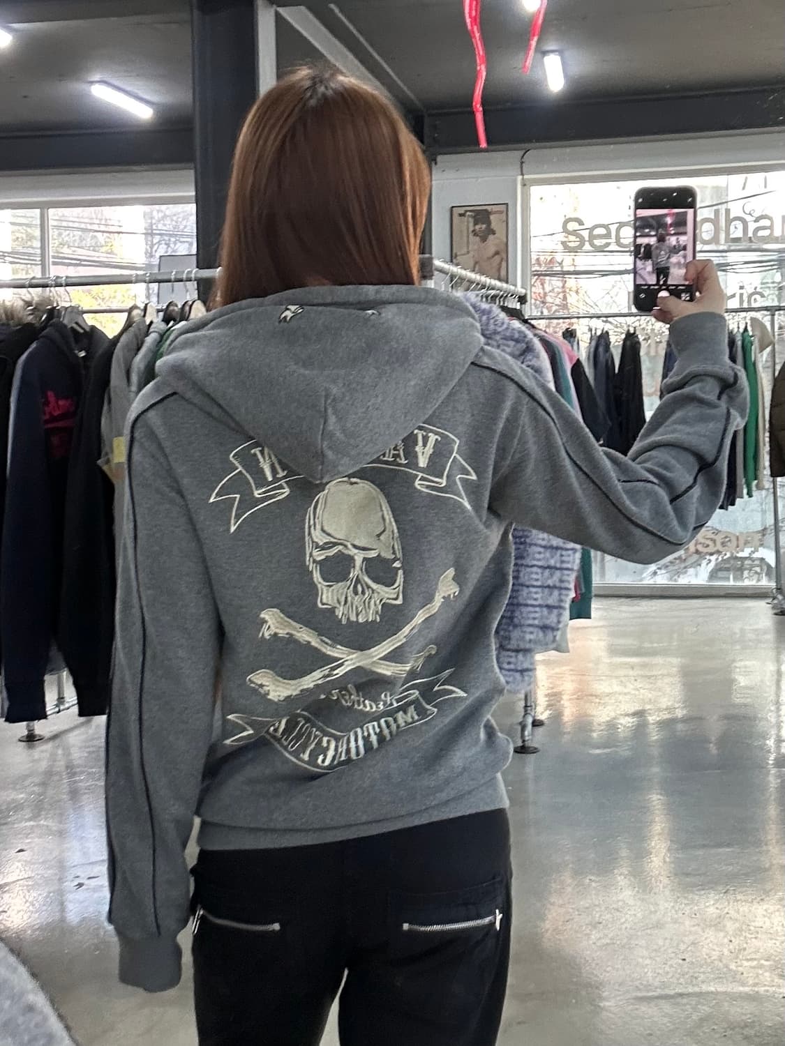 벤슨 스터드 라인펄블랙 스컬 후드티 상품이미지2