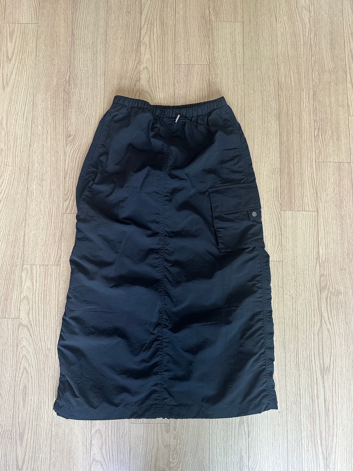 무신사 스탠다드 나일론 파라슈트 스커트 블랙 XS 상품이미지6