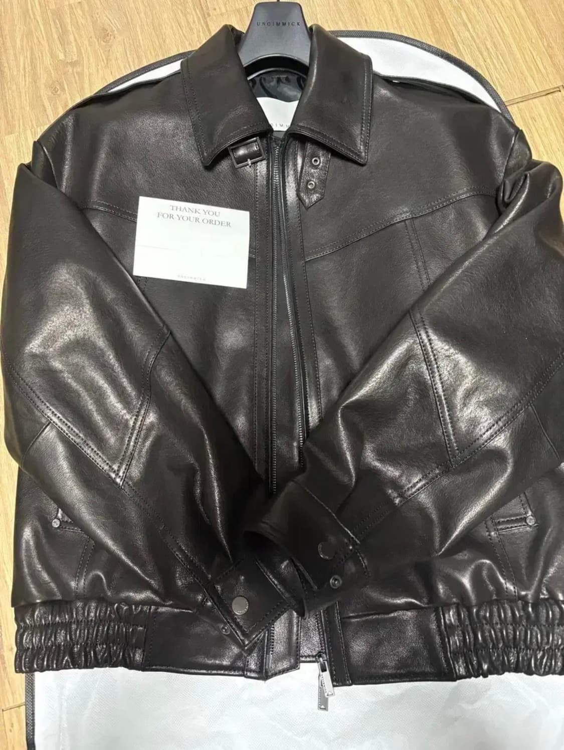 새상품))언지미크 슈렁큰 나파 레더자켓 L사이즈 판매합니다 상품이미지2