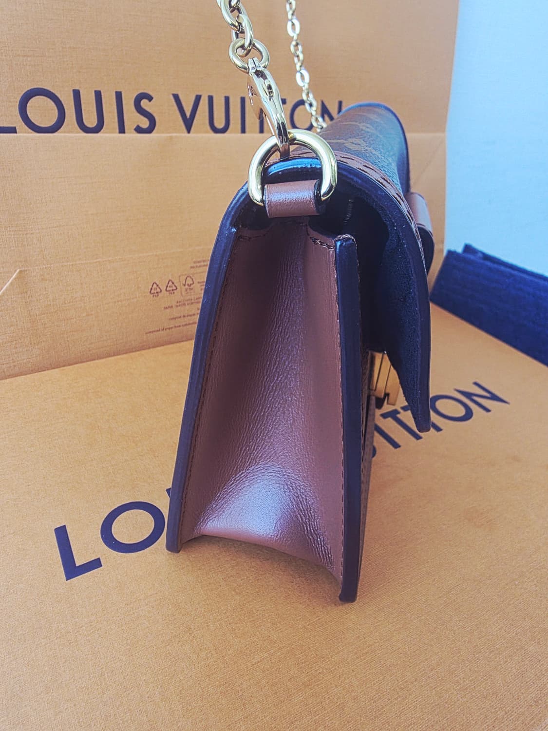 루이비통 돌핀 체인 월릿 M68746 상품이미지3