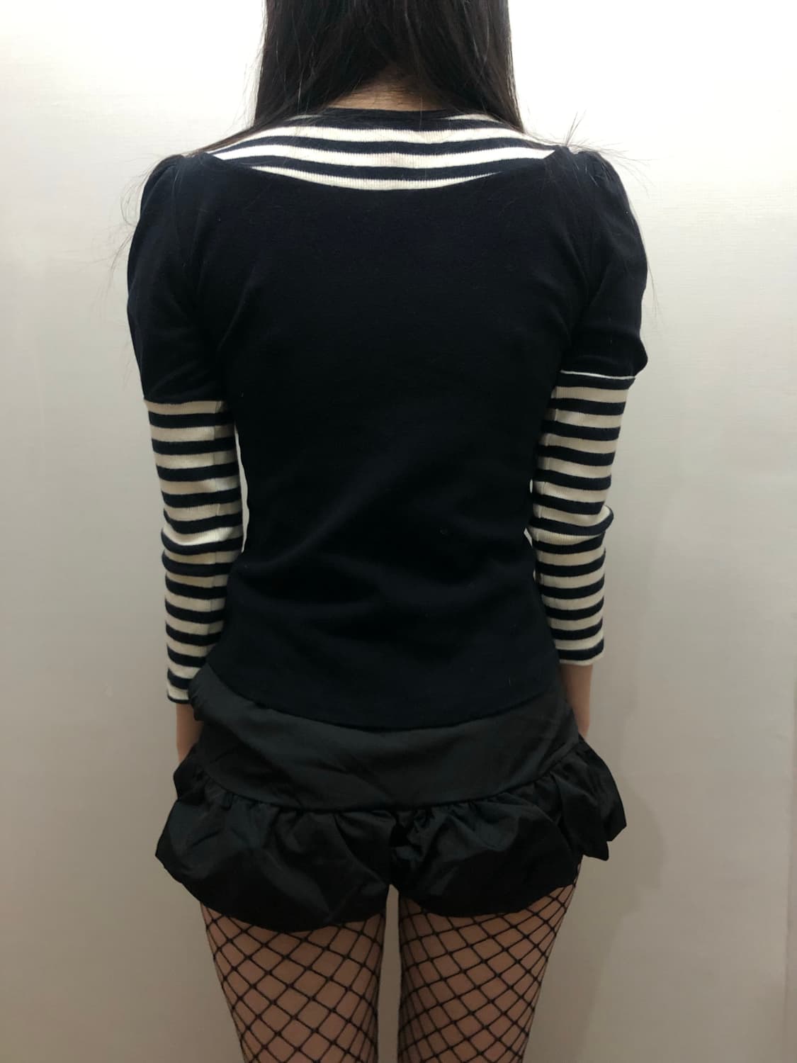 빈티지 블랙 스트라이프 레이어드 니트 상품이미지6