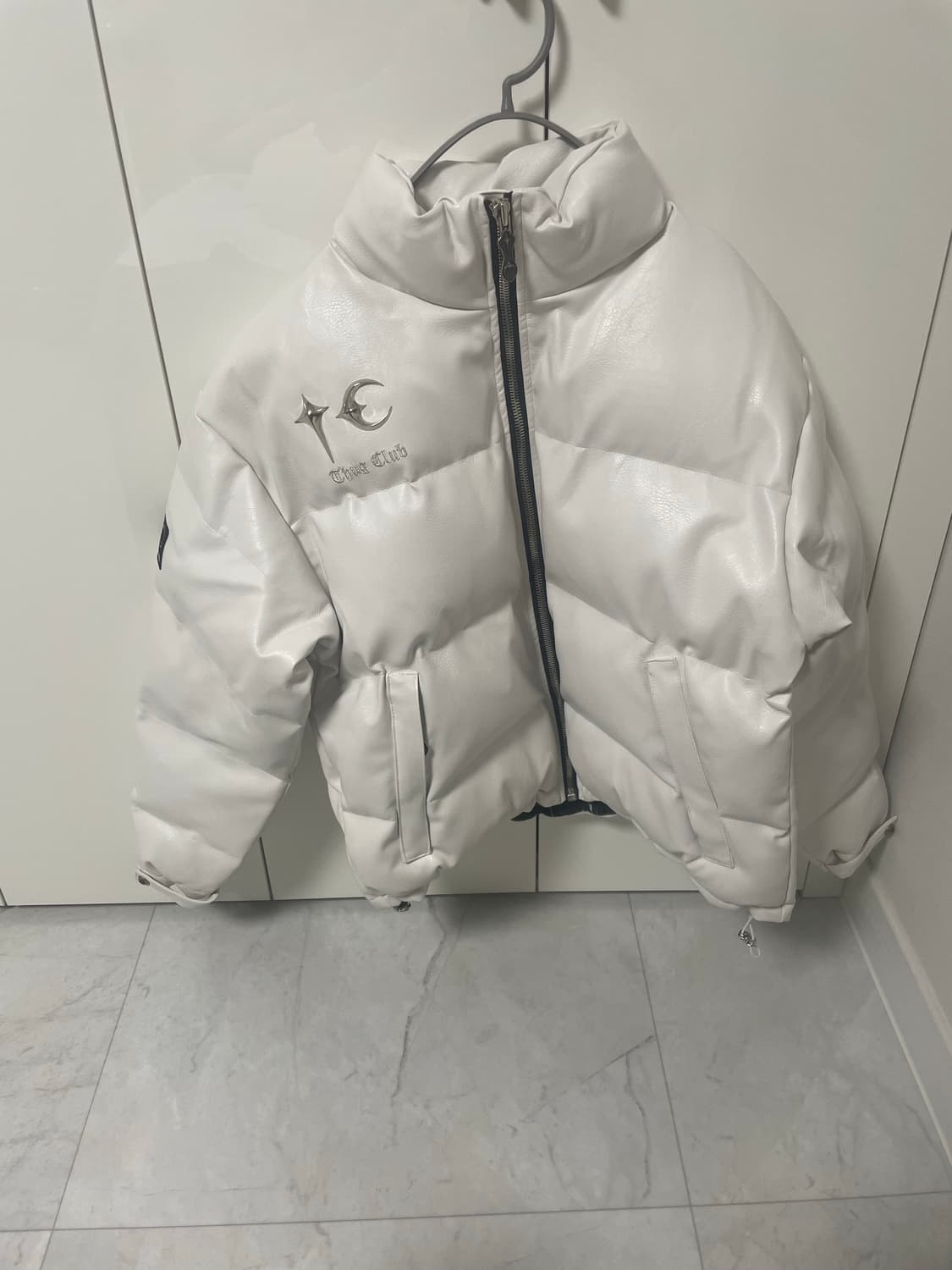 떠그클럽 레더패딩 상품이미지2