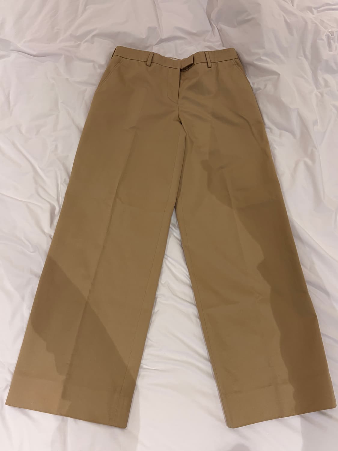 미우미우 미드라이즈 스트레이트 치노 팬츠 상품이미지1