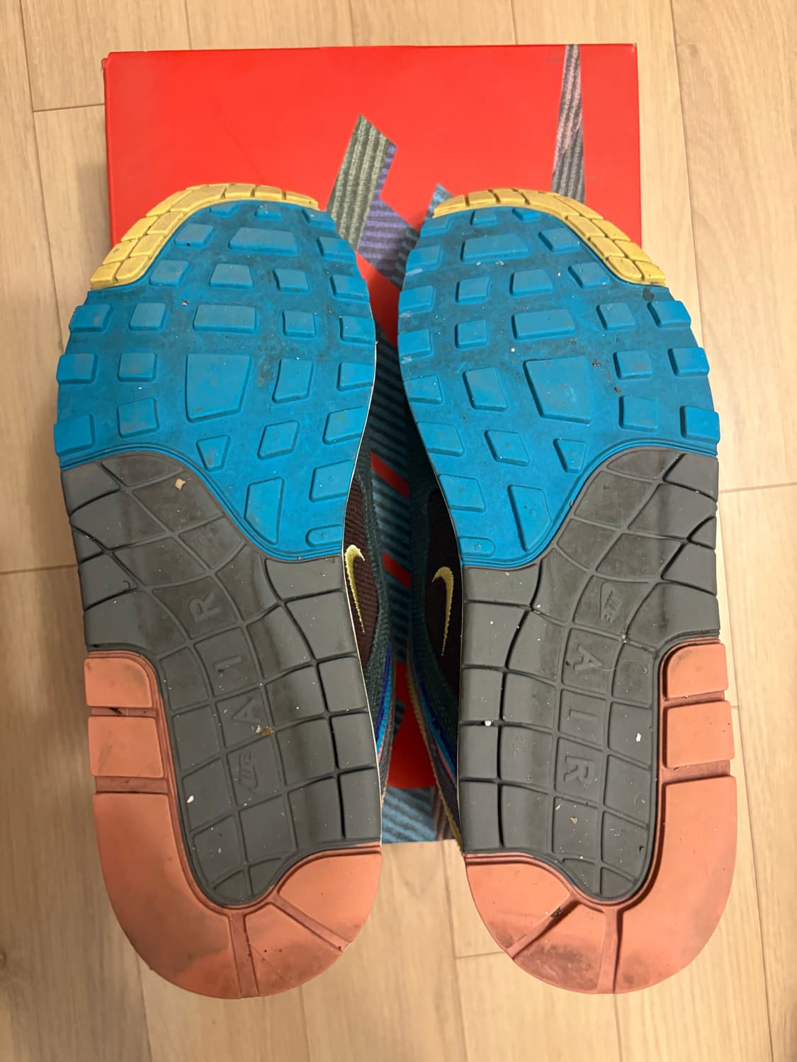 나이키 션 우더스푼 에어맥스 사이즈 285 상품이미지6