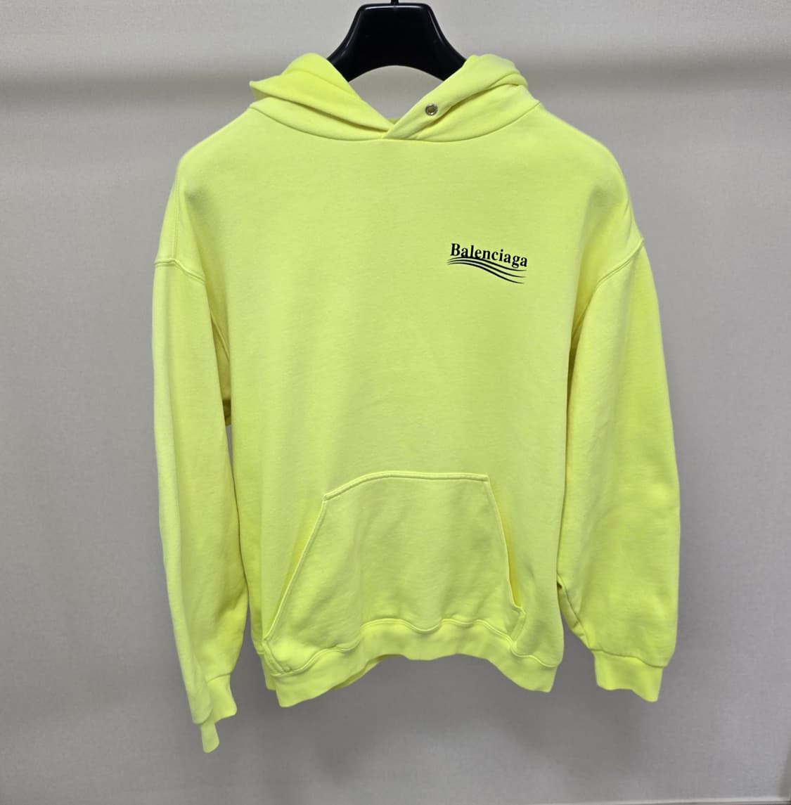 발렌시아가 웨이브 로고 후드 티셔츠 s사이즈 95 100 판매 상품이미지1