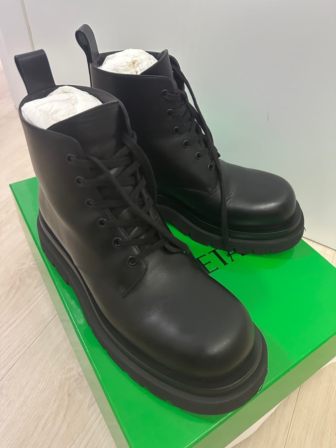 [42]보테가베네타 러그 레이스업 앵클 부츠 상품이미지2