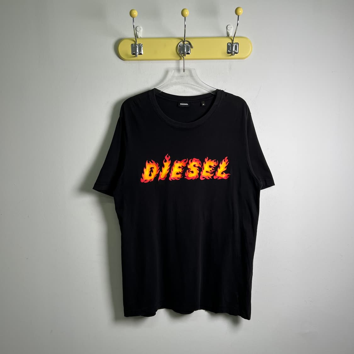 diesel 디젤 플레임 로고 반팔 티셔츠 M 상품이미지1