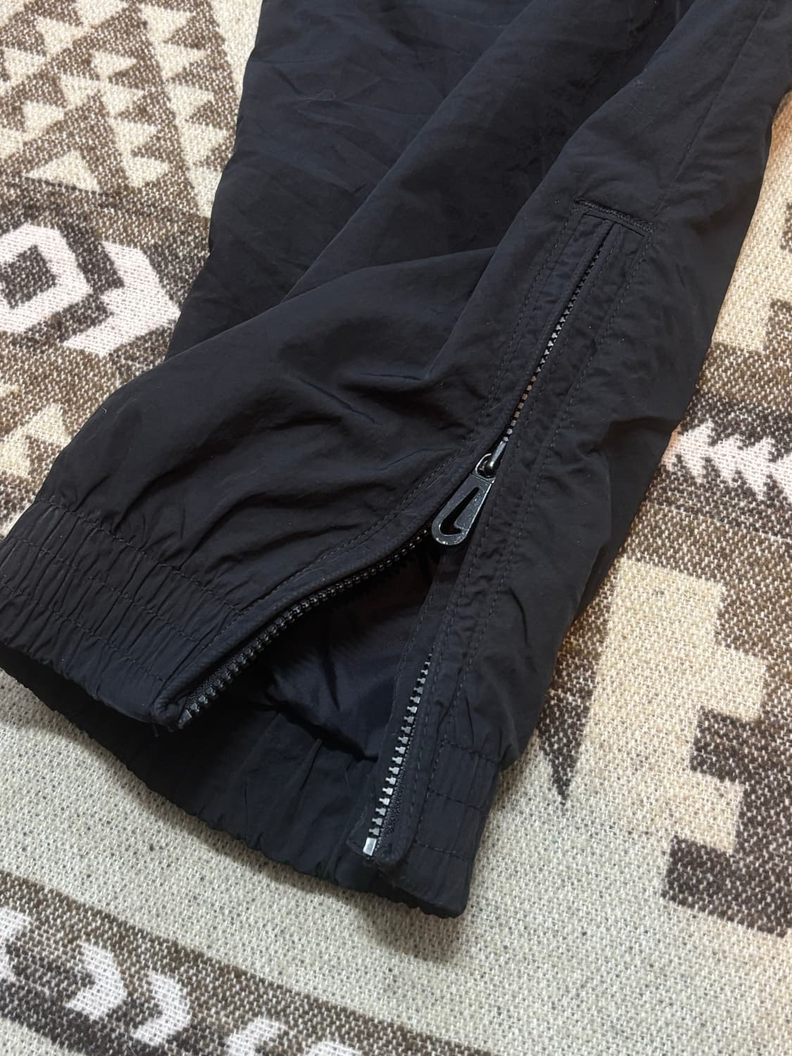 나이키 솔로 스우시 트랙 팬츠 상품이미지7