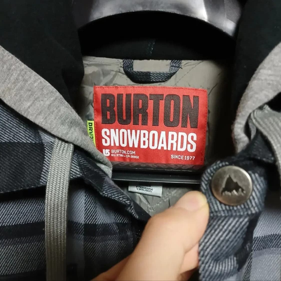 burton 버튼 스노우보드 자켓 스키 점퍼 체크
겨울 상품이미지4