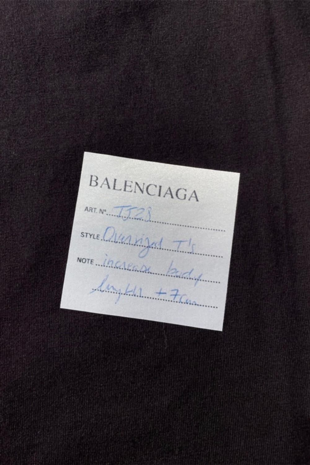 발렌시아가 샘플 스티커 오버사이즈 티셔츠 블랙 상품이미지5