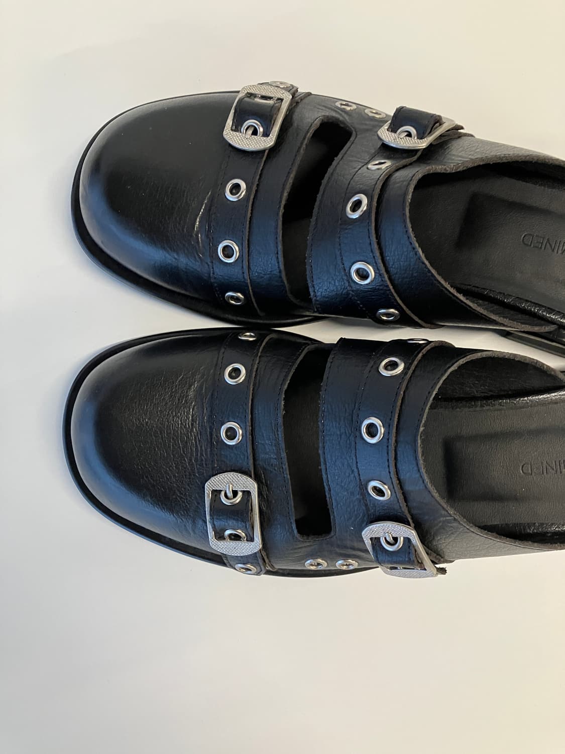 메종미네드 스트랩 레더 뮬  상품이미지3